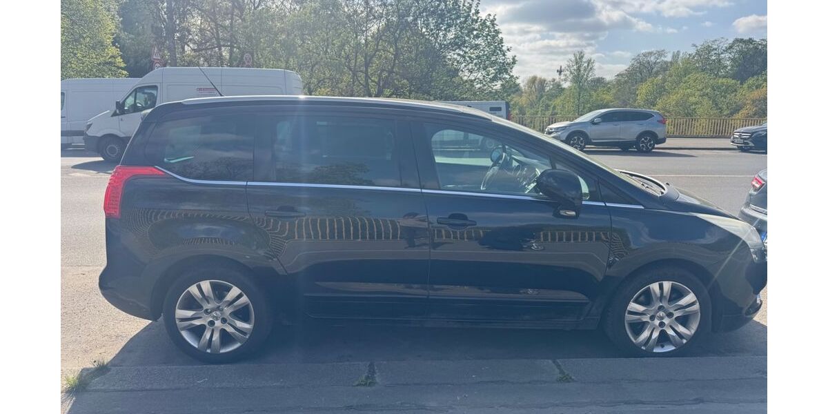 Peugeot 5008 156.892 km 3.500 &euro; Berlin 12347