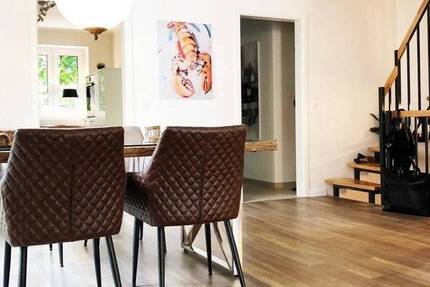 Haus Wentorf bei Hamburg - 5 Zimmer, 125 m&sup2;, 1.890&euro; | Angebot:26433979