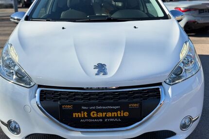 Peugeot 208 114.000 km 5.999 &euro; Saarlouis 66740