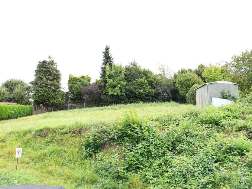 TOP Grundstück in bester Lage von Burgsolms ! Ideale Größe für ein Mehrfamilienhaus bis 6 ETW ! zimmer