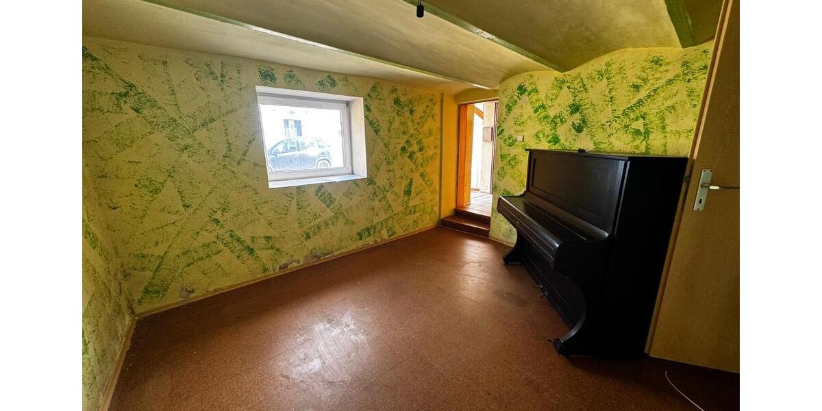 Einfamilienhaus Auhausen Dornstadt - 5 Zimmer, 117 m&sup2;, 150.000&euro; | Angebot:26153288