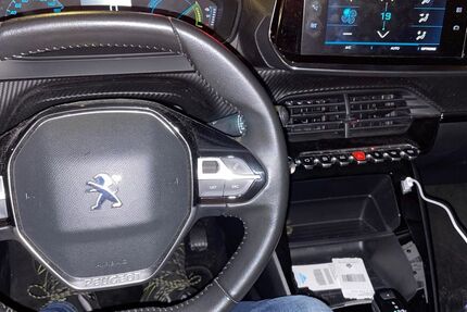 Peugeot 208 20.000 km 11.500 &euro; Freiburg 79117