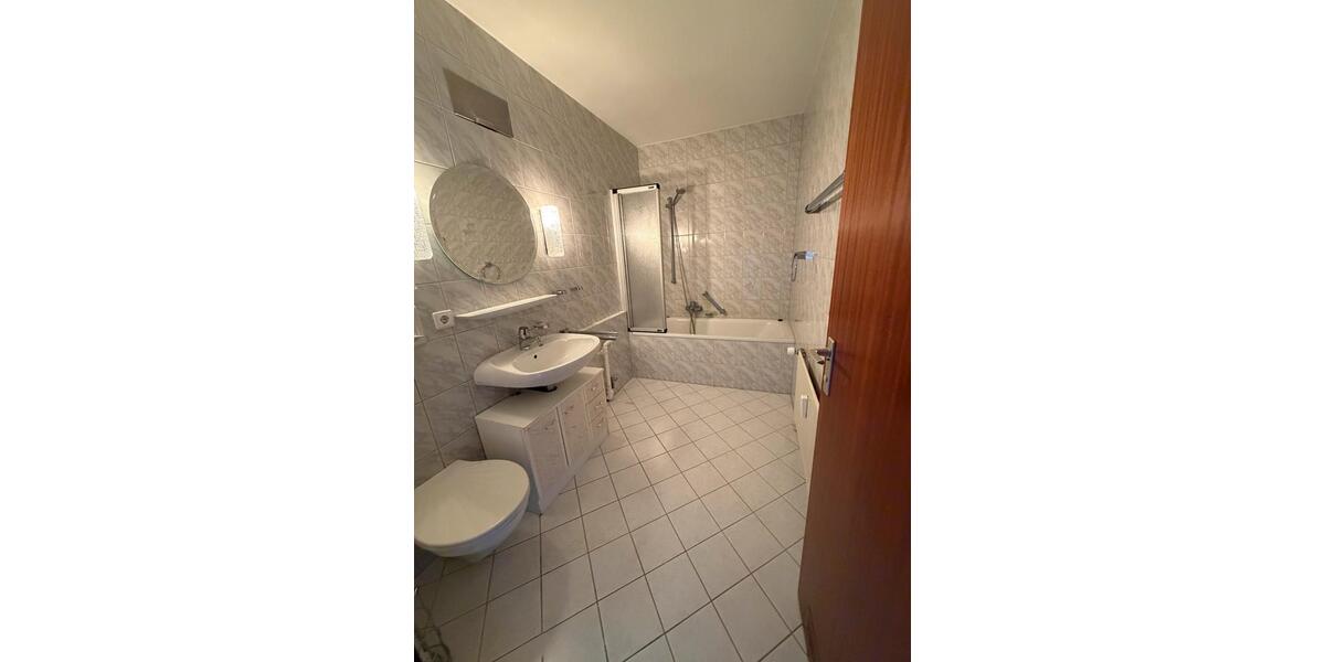 Etagenwohnung Freudenstadt - 3 Zimmer, 89 m&sup2;, 279.000&euro; | Angebot:27019411