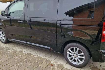 Peugeot Traveller 33.930 km 35.000 &euro; Heldenstein 84431