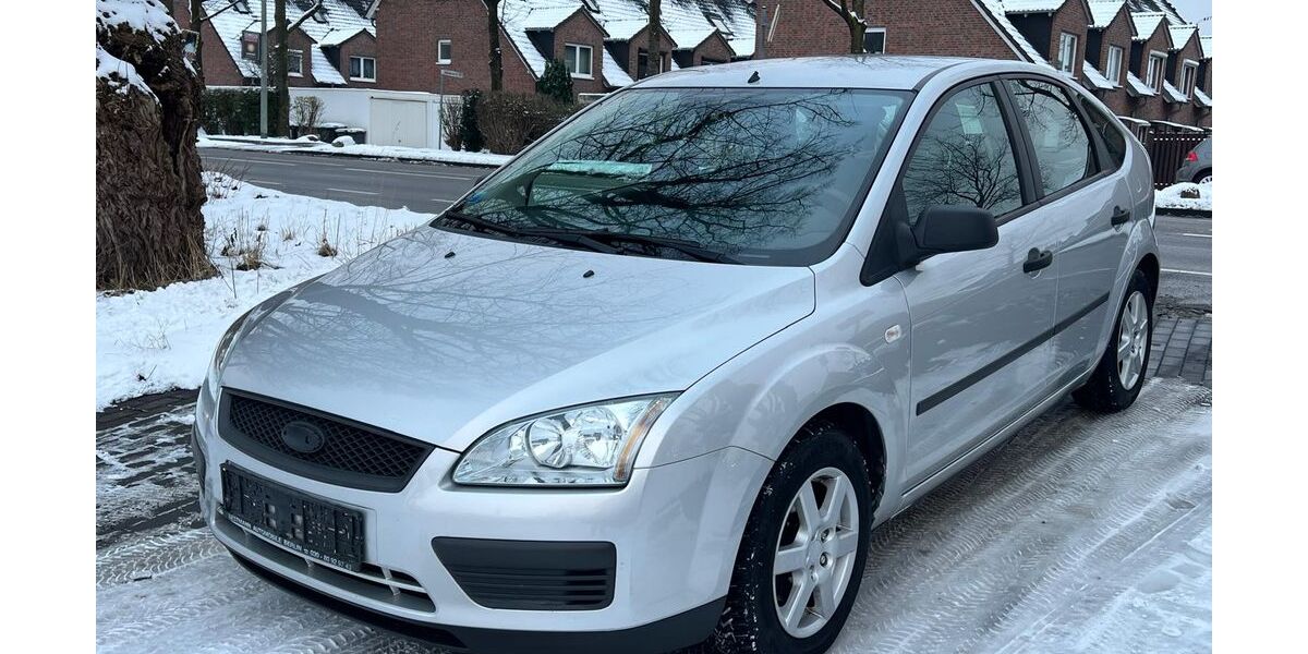 Ford Focus 159.197 km 2.999 &euro; Paderborn 33100