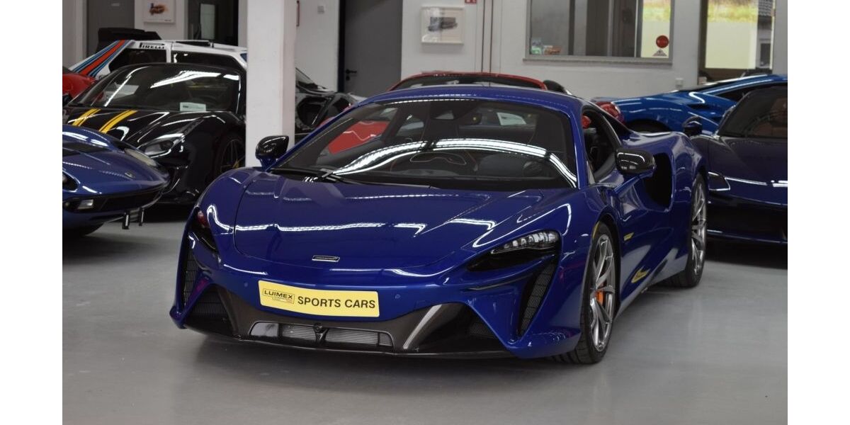 McLaren Artura 4.263 km 209.980 &euro; Pfaffenhofen (bei München) 85276
