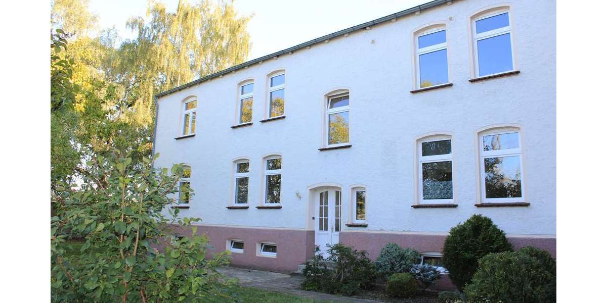 gepflegte 2-Zimmer-Wohnung inkl. Einbauküche ***1 Monat Kaltmietenfrei*** - Dachgeschoßwohnung Burg | Angebot:9601438