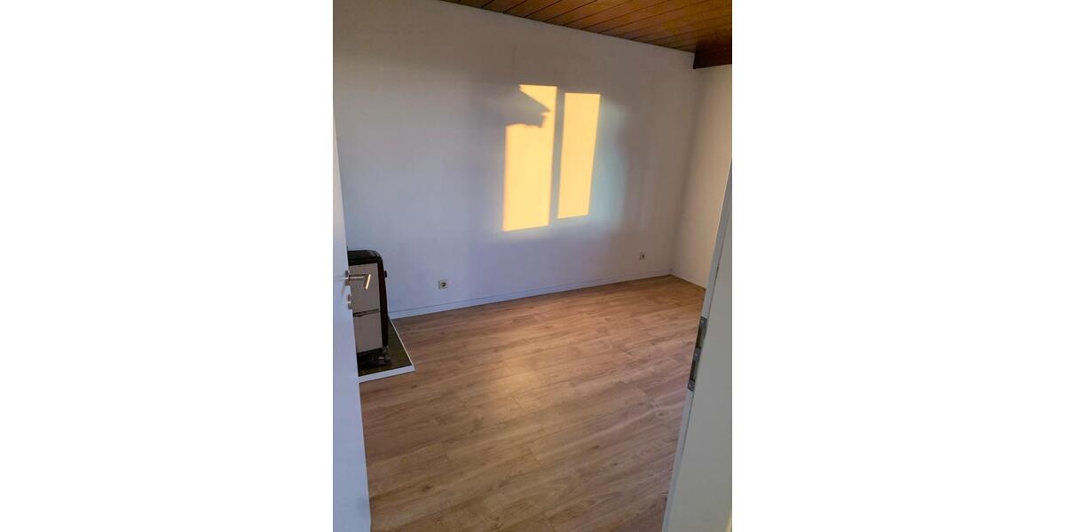 Bungalow Deggendorf - 3 Zimmer, 63 m&sup2;, 1.000&euro; | Angebot:25319212