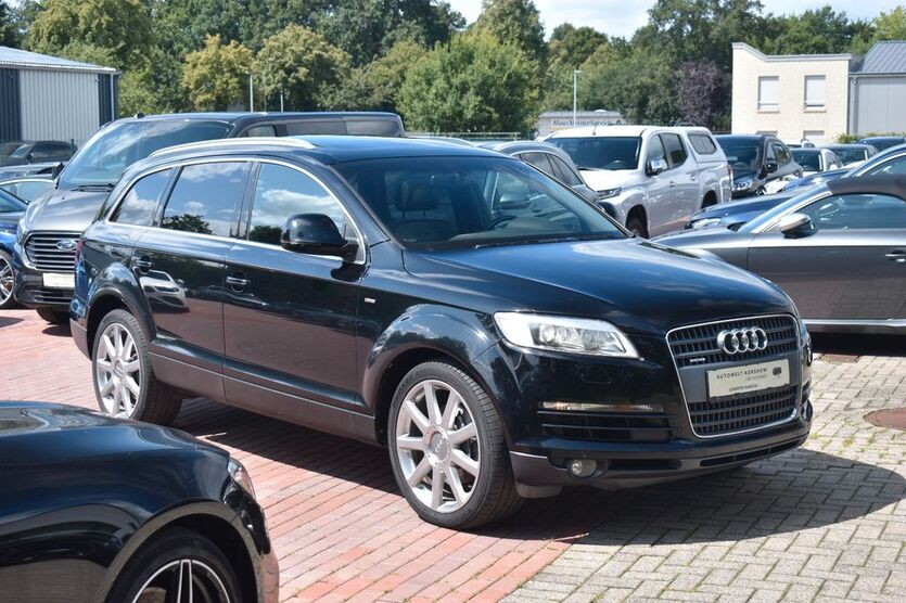 Audi Q7 302.499 km 7.000 € Saerbeck 48369
