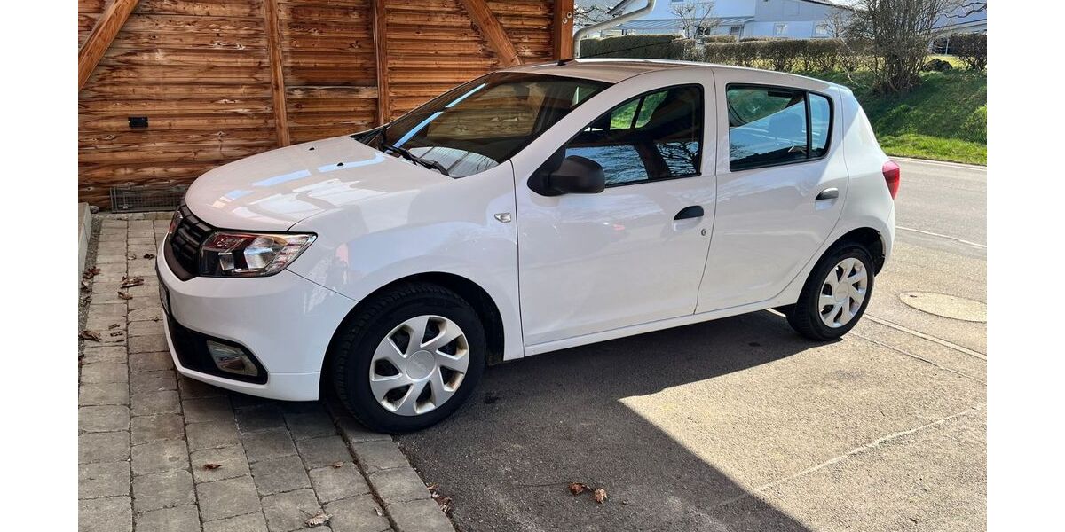 Dacia Sandero 93.000 km 5.150 &euro; Grosselfingen 72415
