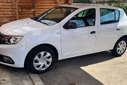 Dacia Sandero 93.000 km 5.500 &euro; Grosselfingen 72415