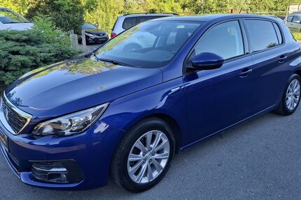 Peugeot 308 120.420 km 7.800 &euro; Derenburg 38895