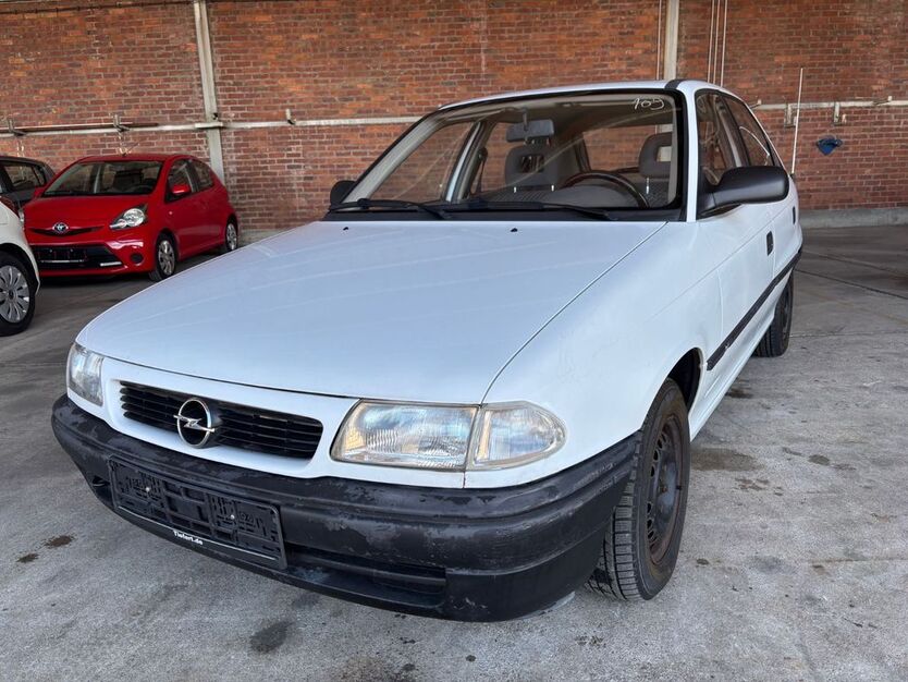 Opel Astra 78.579 km 2.299 € Herbolzheim 79336