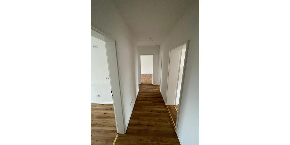 Etagenwohnung Amberg - 3 Zimmer, 90 m&sup2;, 945&euro; | Angebot:25127356
