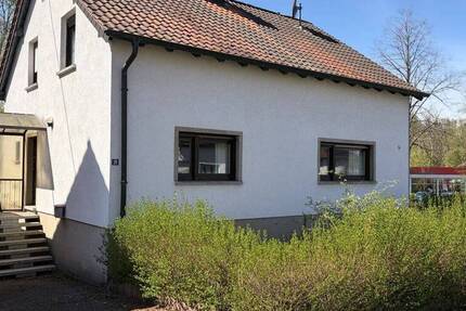Haus Schiffweiler Stennweiler - 6 Zimmer, 158 m&sup2;, 198.000&euro; | Angebot:26434026
