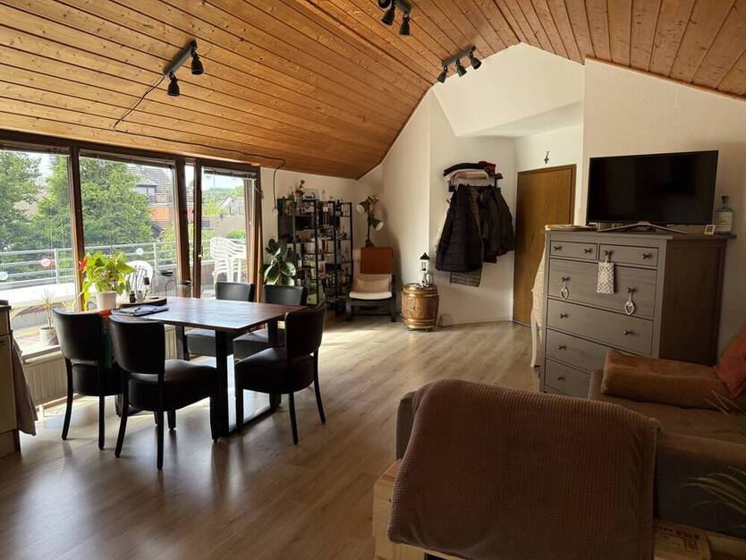 *** WEDOW *** Helle Dachgeschoßwohnung in Roetgen
