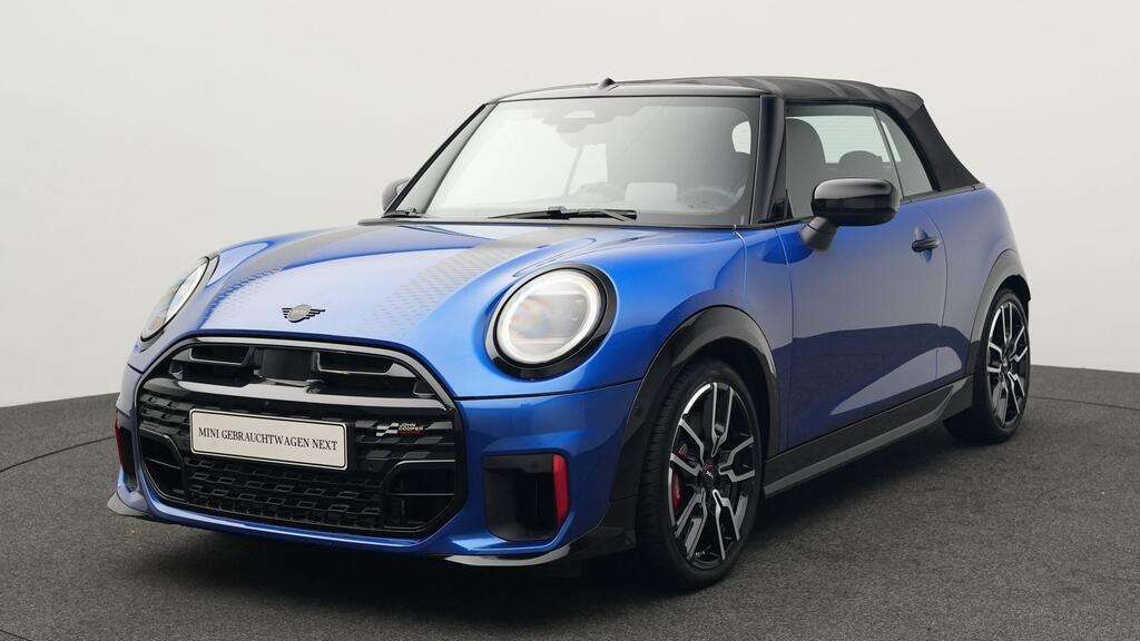 Mini John Cooper Works Cabrio 7.685 km 43.272 &euro; München 80788