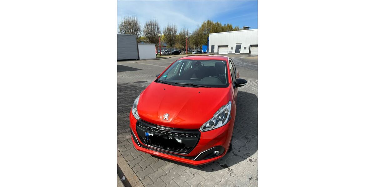 Peugeot 208 28.500 km 8.000 &euro; Nürnberg 90408