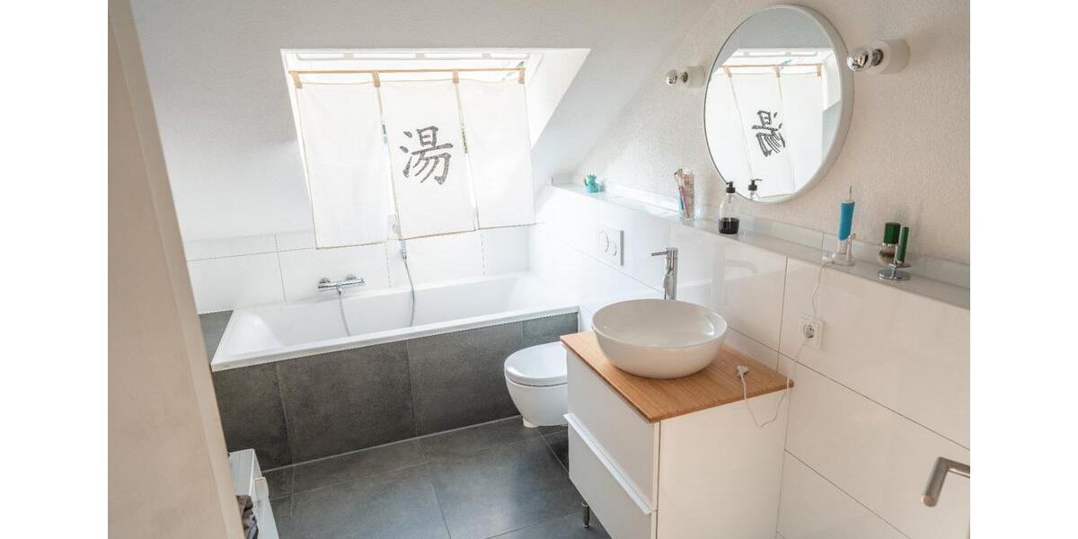 Dachgeschoßwohnung Blaustein - 3.5 Zimmer, 97 m&sup2;, 375.000&euro; | Angebot:27232991