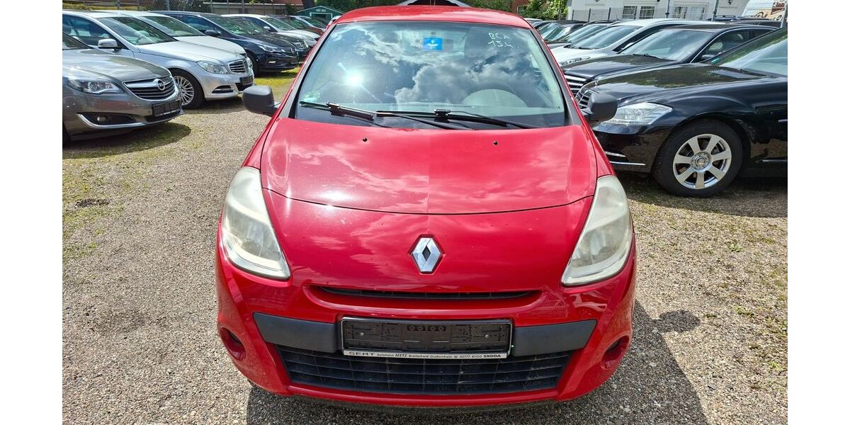 Renault Clio 235.000 km 1.199 &euro; Oberhausen 46149