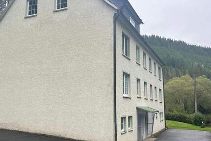 2- Raumwohnung im Dachgeschoss in Katzhütte 2 zimmer