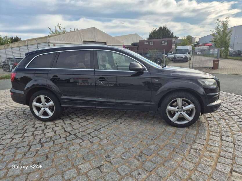Q7