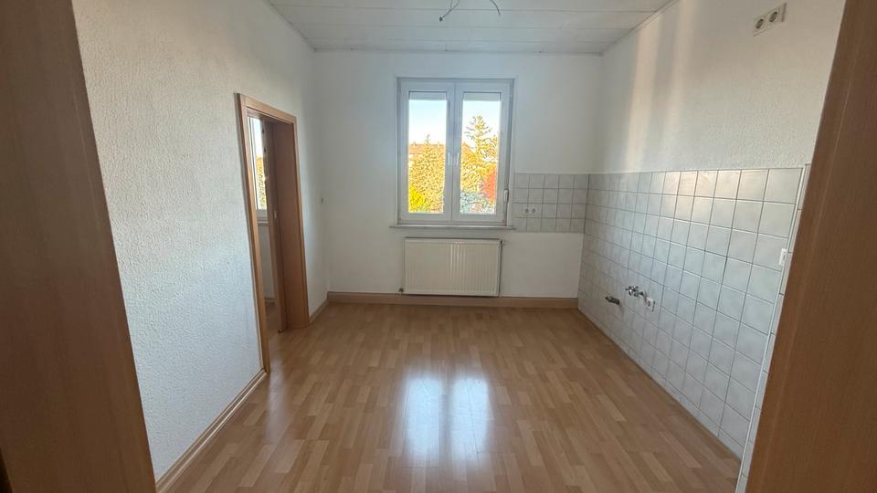 Etagenwohnung Sömmerda - 2 Zimmer, 65 m&sup2;, 649&euro; | Angebot:26409188