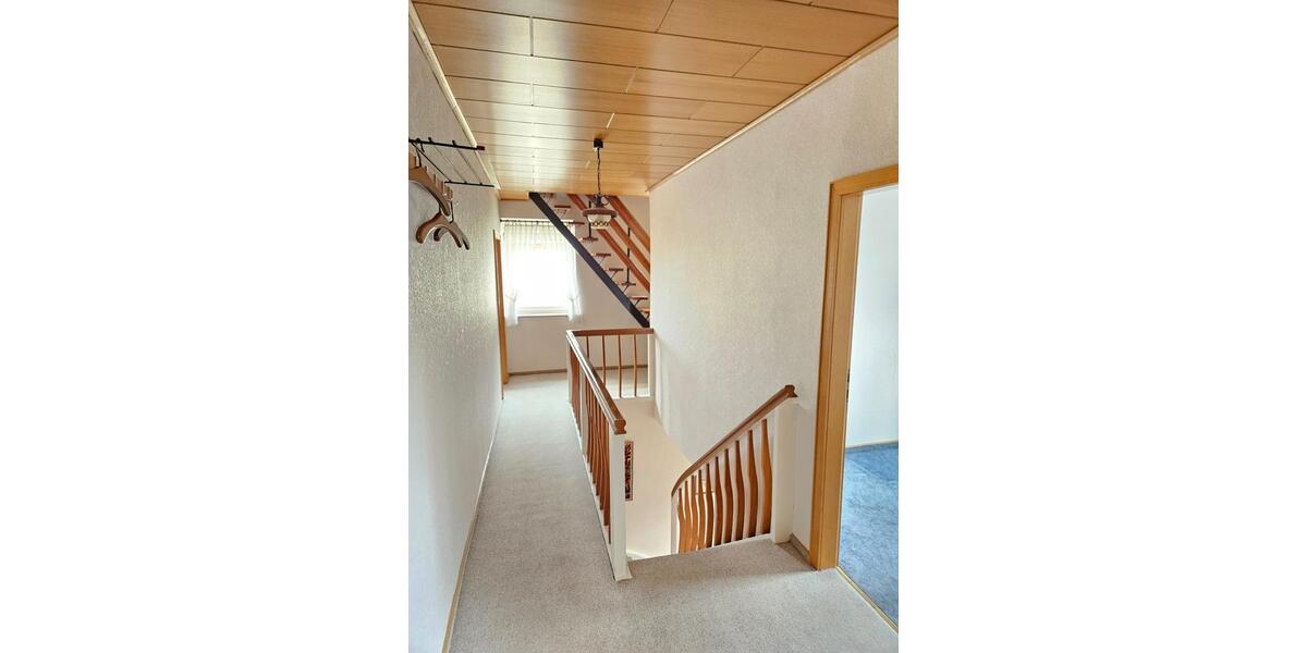 Einfamilienhaus Büren - 7 Zimmer, 160 m&sup2;, 298.000&euro; | Angebot:25861538