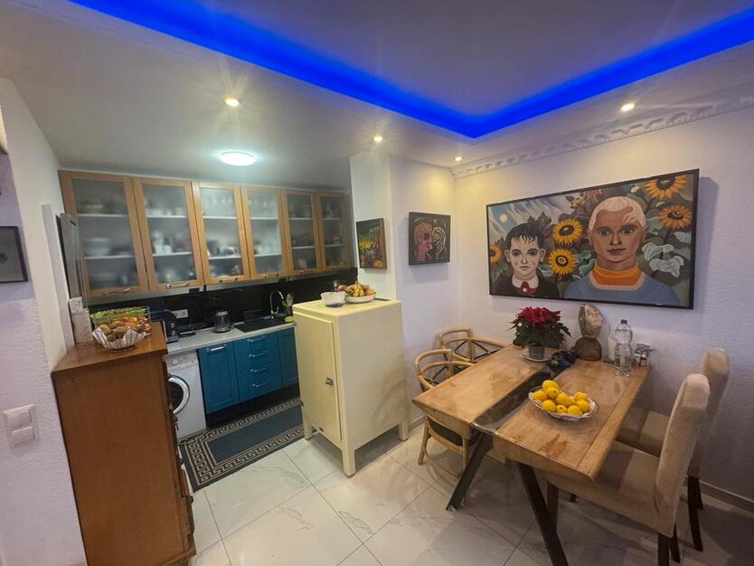 2 Zimmer Wohnung mit großem Balkon in Neuss zu verkaufen