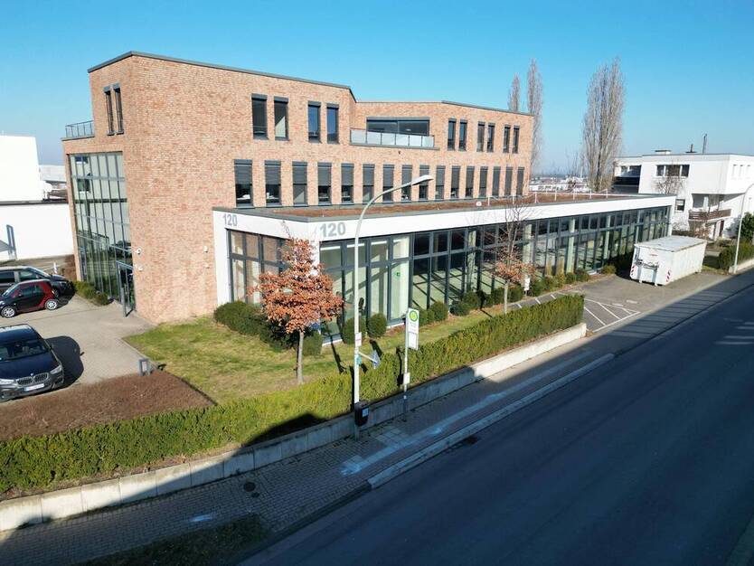 ***VERKAUFT*** Bürogebäude mit Lagerfläche in der Kernstadt