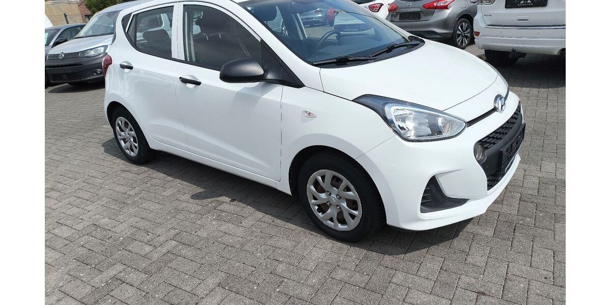 Hyundai i10 99.848 km 5.949 &euro; Alsdorf (Nordrhein-Westfalen) 52477