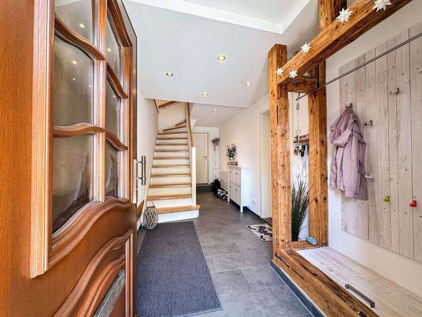Haus zum Kaufen in Ilmenau 198.875 € 122 m²