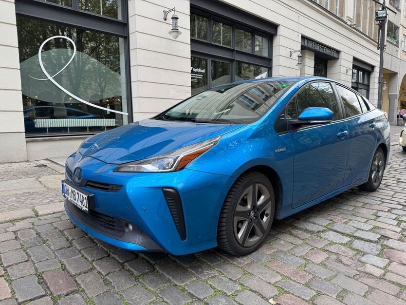 Toyota Prius 70.000 km 18.500 € Berlin 10178