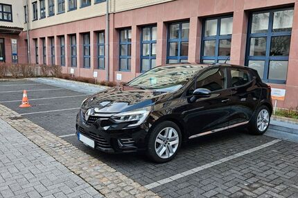 Renault Clio 70.200 km 8.990 &euro; Hannover 30177