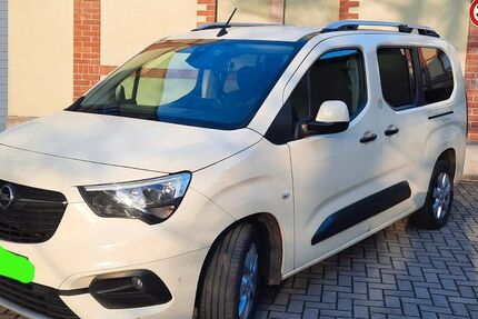 Opel Combo 179.500 km 10.950 &euro; Radebeul 01445