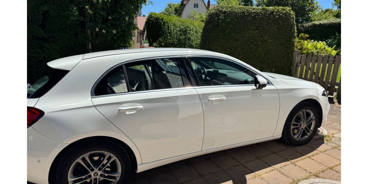 Mercedes-Benz A 200 59.700 km 15.900 &euro; Feldafing 82340