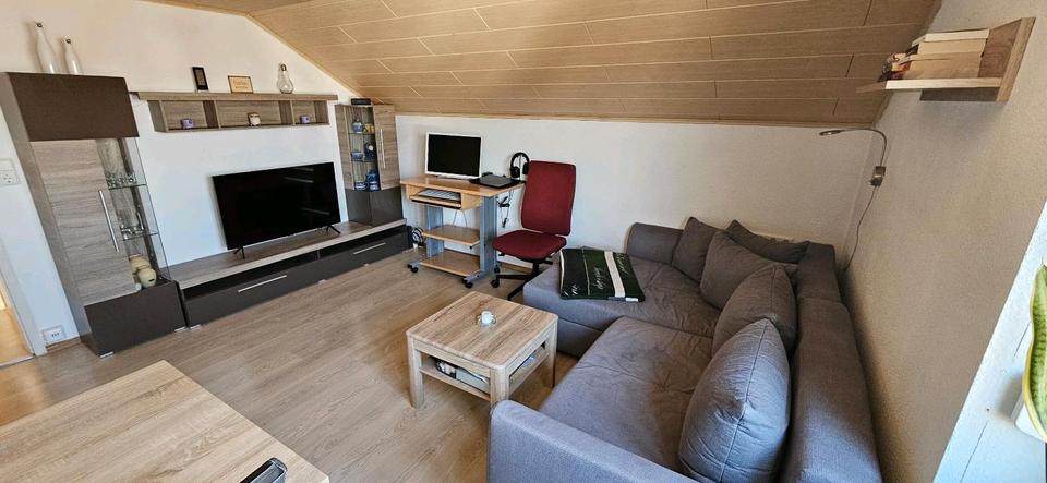 Dachgeschoßwohnung Ulm Donautal - 20 Zimmer, 40 m&sup2;, 720&euro; | Angebot:25422663