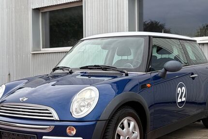 Mini ONE 75.500 km 2.749 &euro; Flensburg 24943
