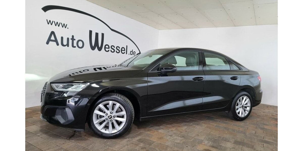 Audi A3 30TFSI limo Navi Leder Digital VIC Kamera LED 66.400 km 21.100 &euro; Garrel 49681