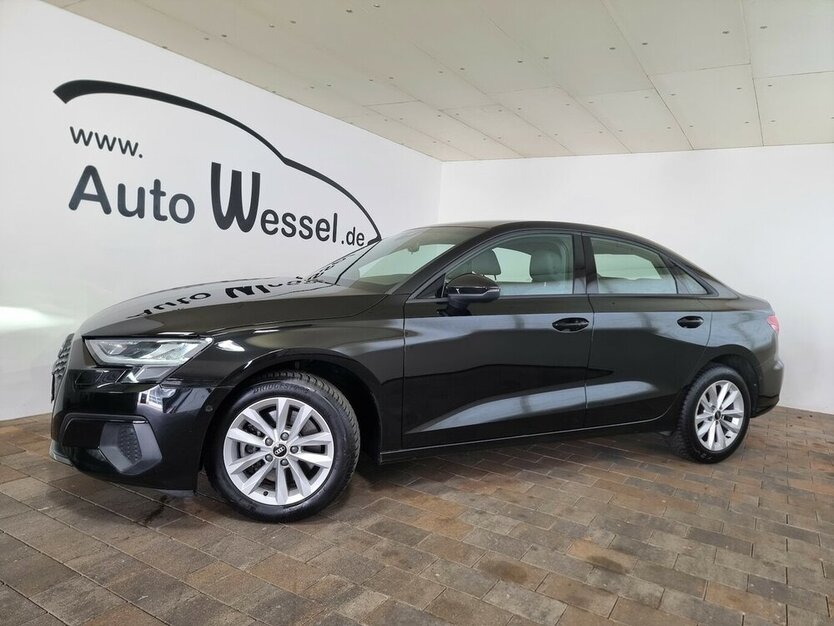 Audi A3 30TFSI limo Navi Leder Digital VIC Kamera LED 66.400 km 21.900 € Garrel 49681