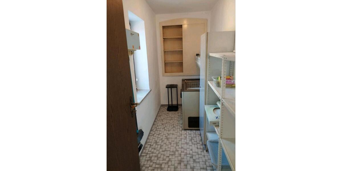Einfamilienhaus Seubersdorf in der Oberpfalz - 6 Zimmer, 140 m&sup2;, 240.000&euro; | Angebot:26960649