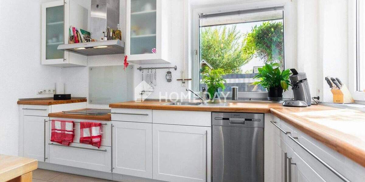 Ihr neues Zuhause in ruhiger Wohnlage - Charmante Doppelhaushälfte mit Wohlfühlfaktor und viel Platz 6 zimmer