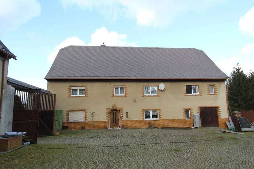 Haus zum Kaufen in Limbach-Oberfrohna 350.000 € 200 m²