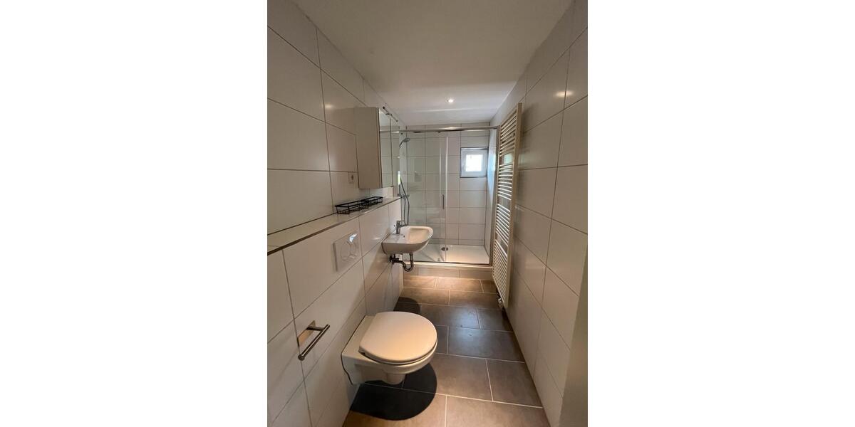 Reihenhaus Saarbrücken West - 3.5 Zimmer, 110 m&sup2;, 220.000&euro; | Angebot:27290818