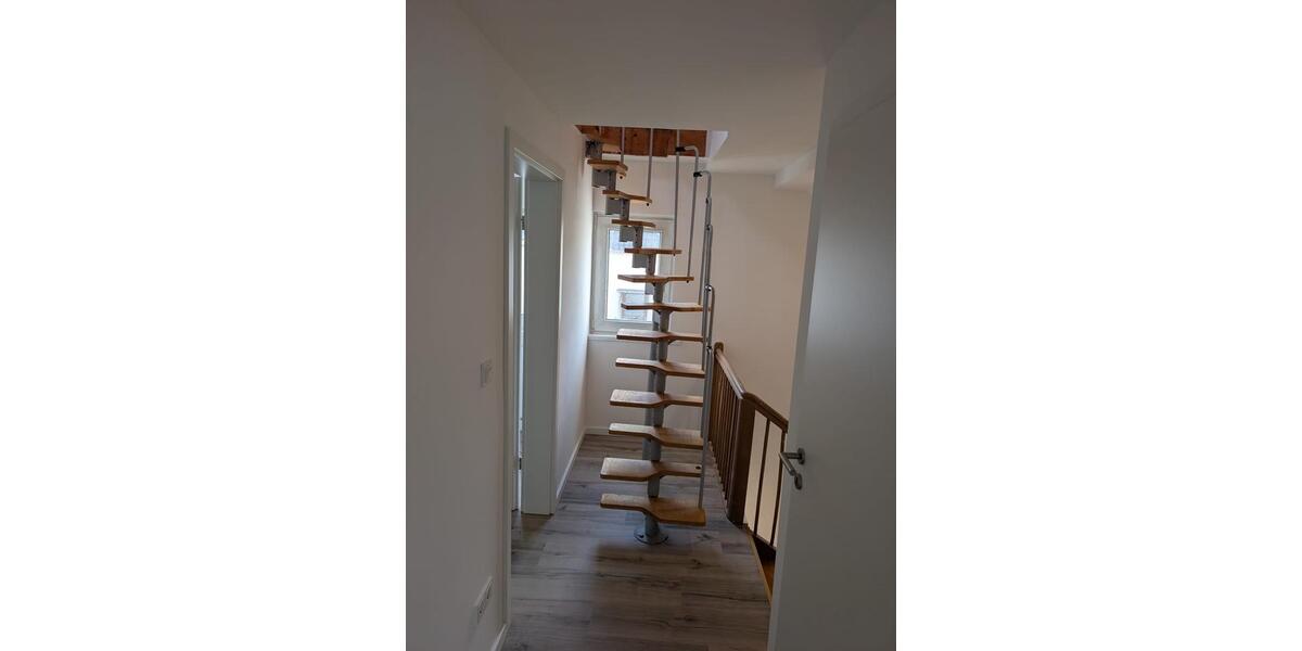 Doppelhaushälfte Eschwege - 5 Zimmer, 140 m&sup2;, 1.200&euro; | Angebot:27620693
