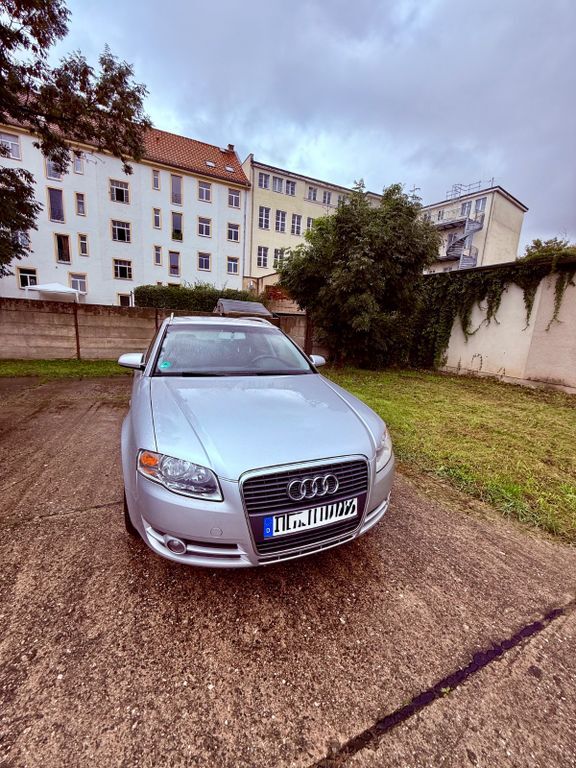 Audi A4 210.000 km 3.499 € Döbeln 04720