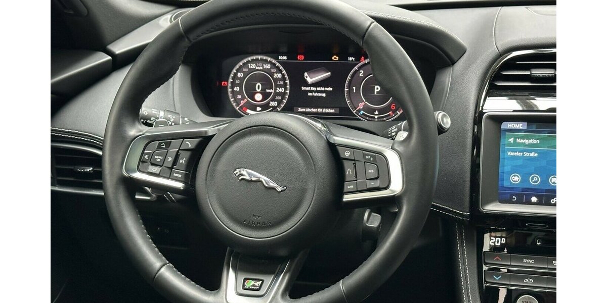 Jaguar F-Pace 3,0 D AWD R-Sport +AHK+Panorama+Navi+Kamera 92.200 km 28.990 &euro; Jaderberg 26349