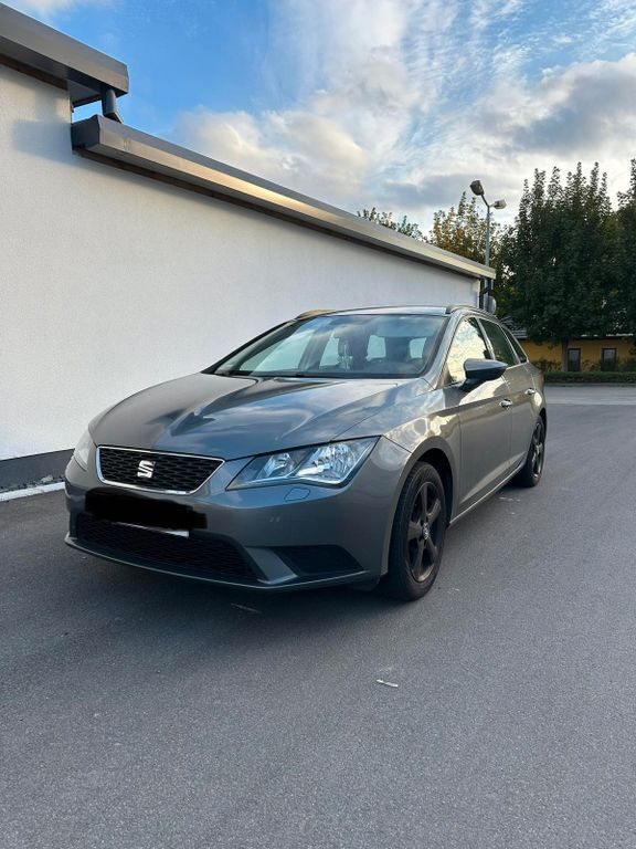Seat Leon 137.000 km 8.700 € Falkenstein 08223