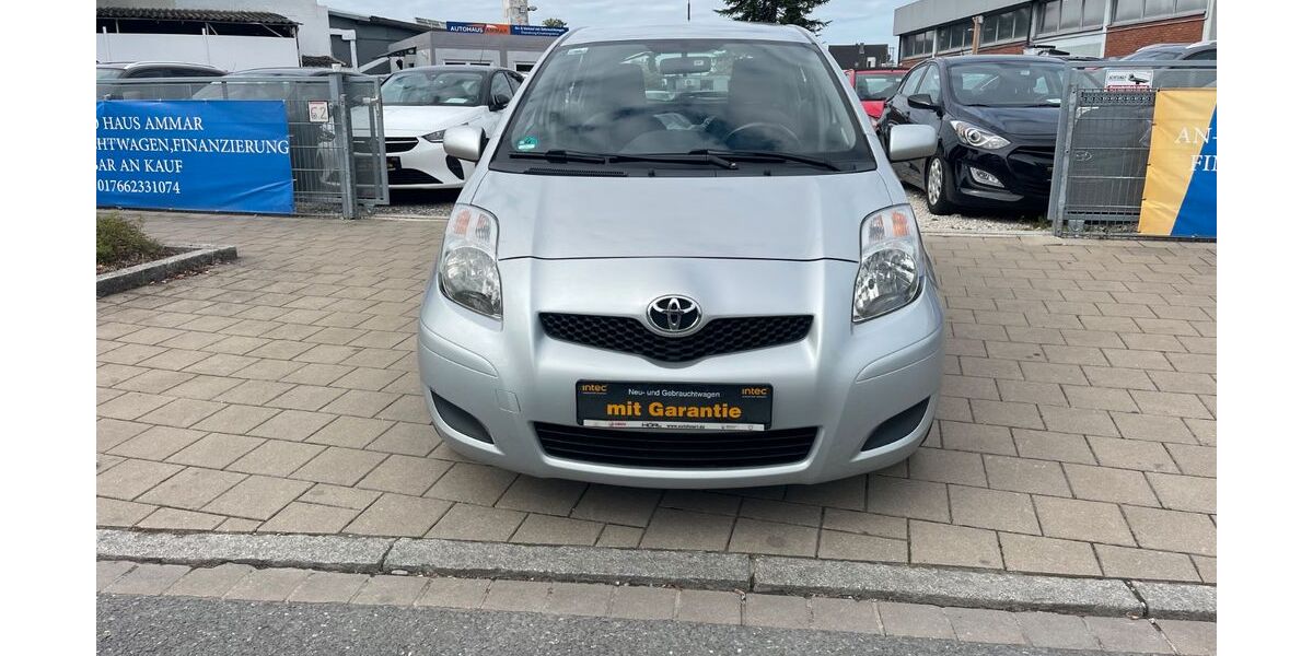 Toyota Yaris 128.548 km 4.599 &euro; Fürth 90763