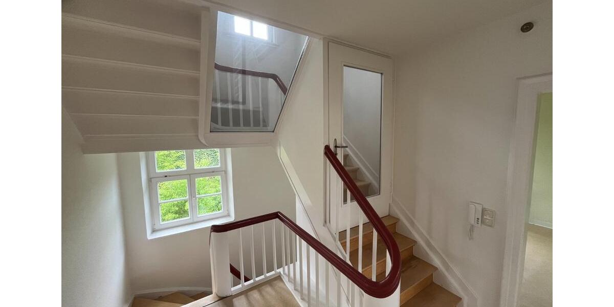 Einfamilienhaus Korbach - 8 Zimmer, 197 m&sup2;, 490.000&euro; | Angebot:24568661